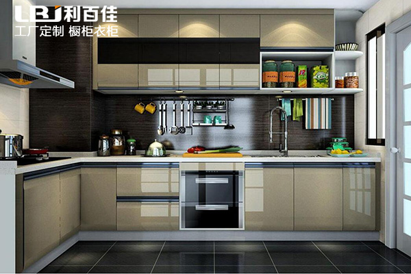 喜歡現(xiàn)代簡(jiǎn)約風(fēng)格櫥柜，點(diǎn)進(jìn)來(lái)，利百佳給你與眾不同的驚喜！