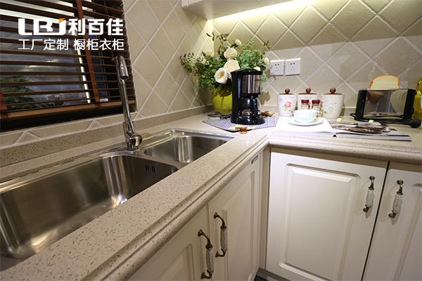 現(xiàn)在最流行的整體櫥柜臺(tái)面，哪款是你最喜歡的？