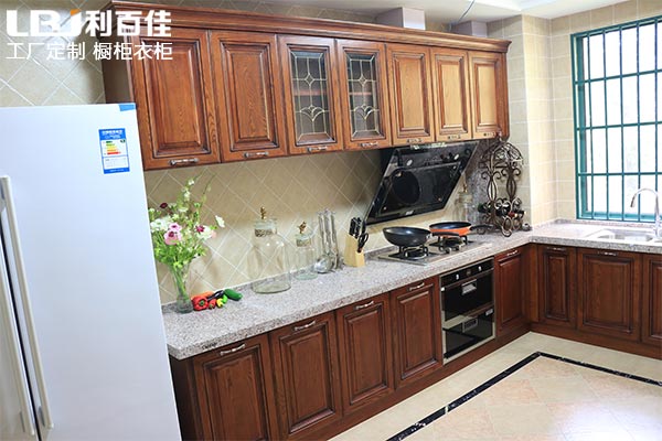 讓石材櫥柜幫你告別“霉”運，解決潮濕問題