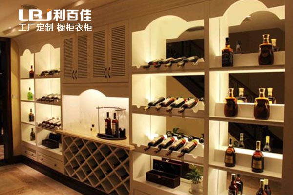 酒柜定制需要注意哪些地方？看這里你就知道了